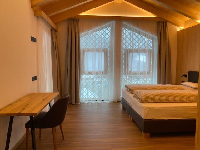 Les Ciases Chalets Dolomites St. Vigil Exterior foto